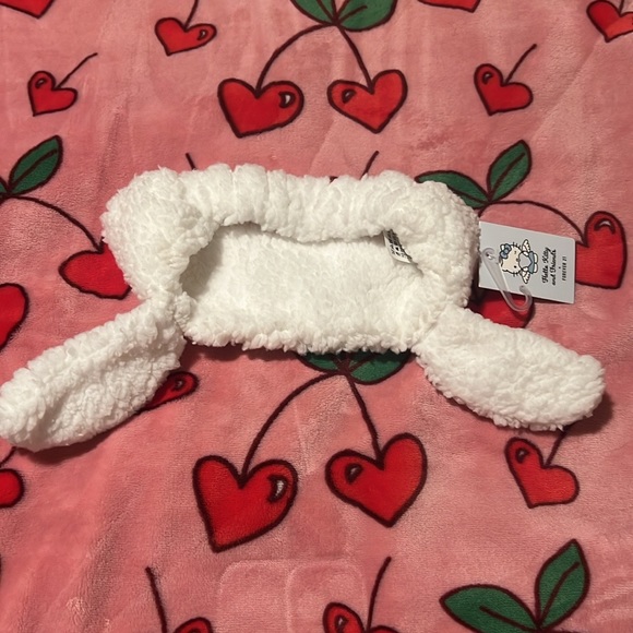 Hello kitty cinnamoroll plush headwrap! - Picture 3 of 4